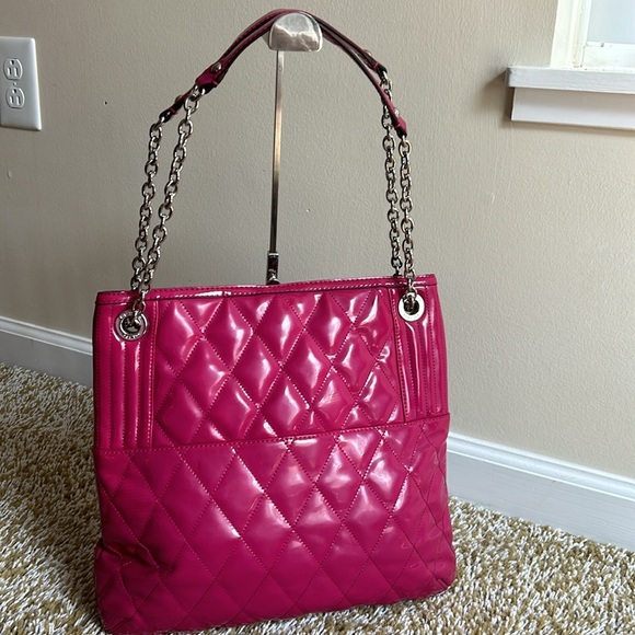 Coach - Picture 2 of 15